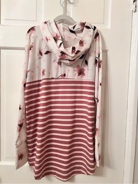 LuLaRoe Pink Floral & Stripe Hooded Pullover